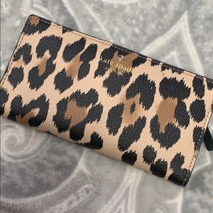 Kate Spade cheetah wallet